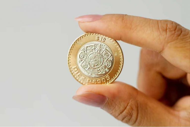 ¿Qué pasa cuando una moneda se devalúa?