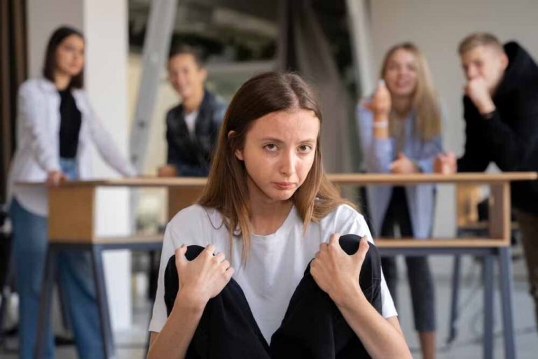 ¿Cómo se tiene una conducta socialmente habilidosa?